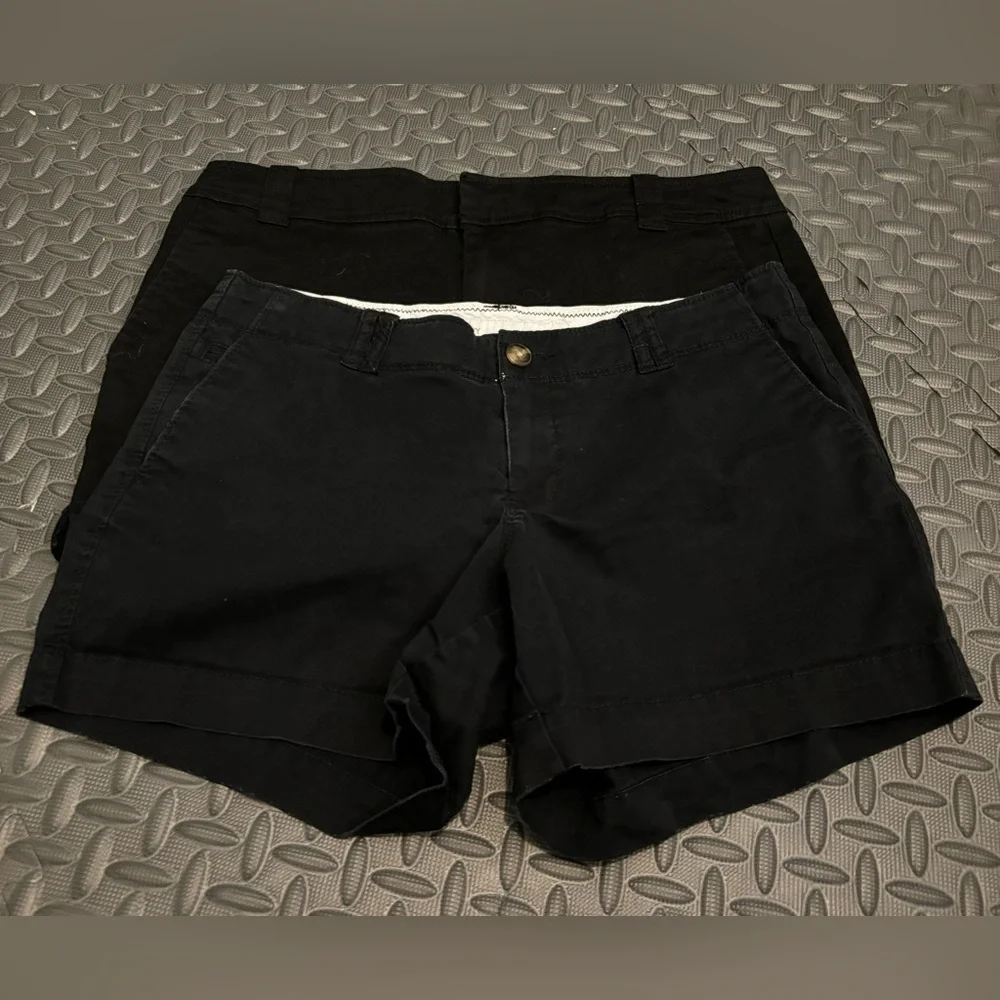 2 pair Womens Black Shorts Sz 4 Old Navy New York & Co.‎ 3.5